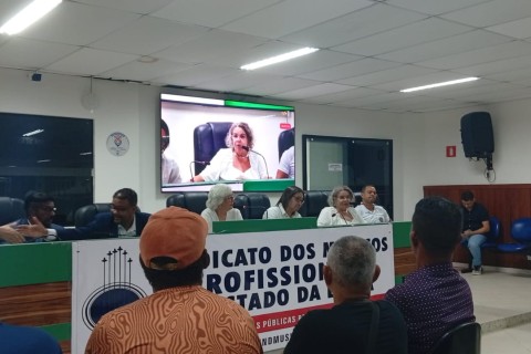 Músicos de Ilhéus recebem carteirinhas em cerimônia marcada por valorização e novos projetos para a categoria