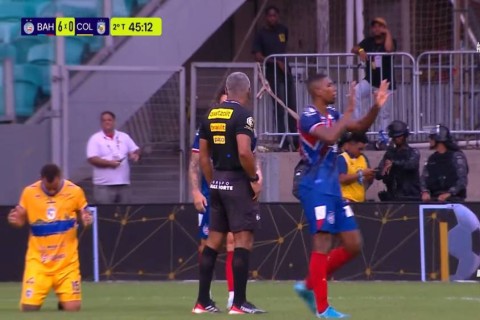 Bahia atropela o Colo-Colo com goleada histórica na Fonte Nova!